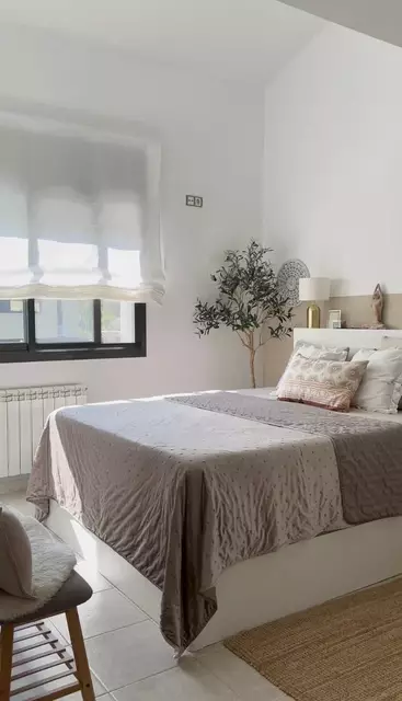 Encantadora casa adossada a Vilacolum, ideal per gaudir d´un estil de vida tranquil i confortable. No te la perdis!