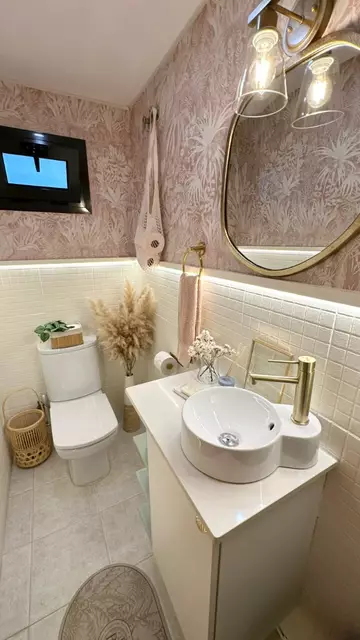 Encantadora casa adossada a Vilacolum, ideal per gaudir d´un estil de vida tranquil i confortable. No te la perdis!