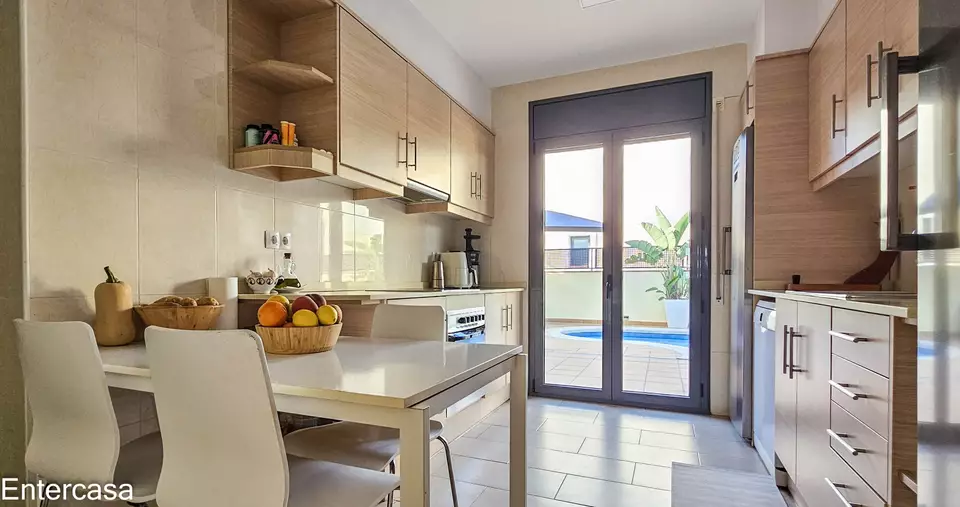 Casa apareada con Piscina y Garaje en Empuriabrava