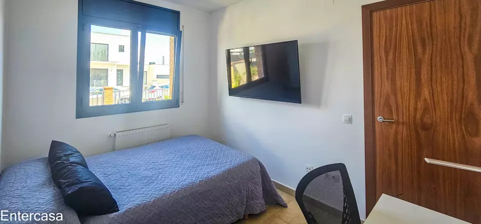 Casa apareada con Piscina y Garaje en Empuriabrava