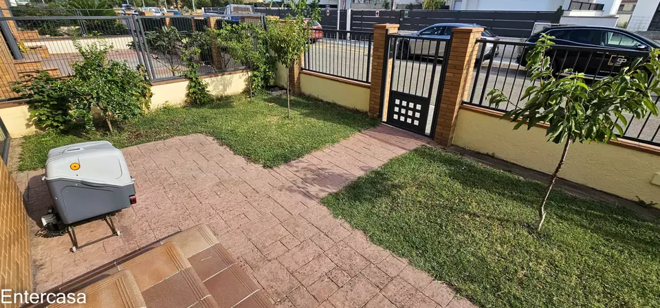 Casa apareada con Piscina y Garaje en Empuriabrava