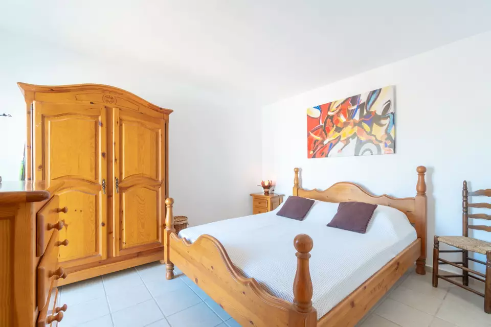 Apartamento de 2 habitaciones con una gran terraza a 5 min de la playa en Empuriabrava