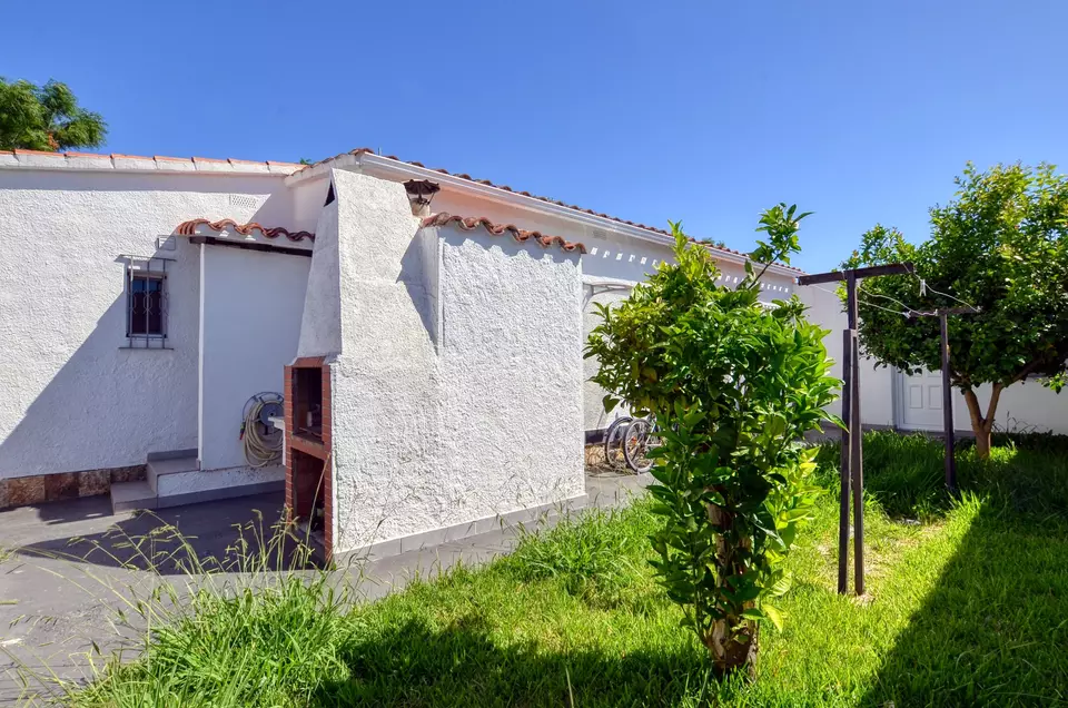 Casa independiente en una de las zonas más cotizadas de Empuriabrava.