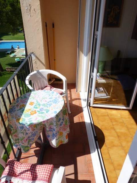 Real estate Very central apartment very close to the beach with private parking in Empuriabrava ampuriabrava spain costa brava roses rosas entercasa