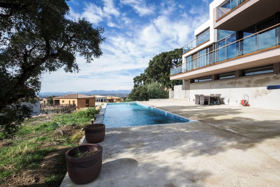 Very modern villa for sale, with fantastic views palau-saverdera roses costa brava modern villa quiet area living year luxury pool 