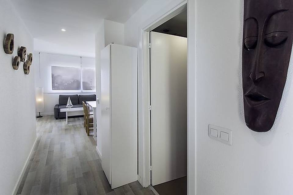 One bedroom apartment for sale in a beautiful residence with gardens and pool entercasa costa brava roses rosas spain buy holidays