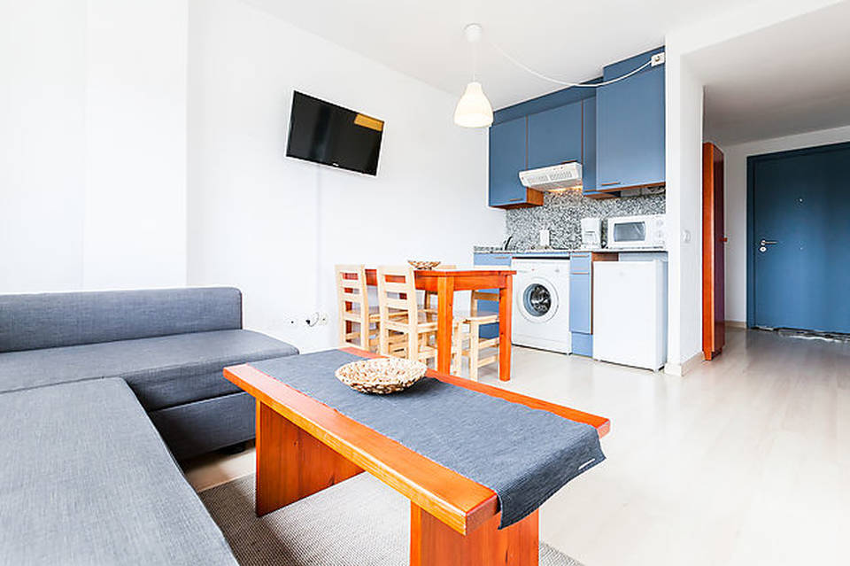 Apartamento de un dormitorio en venta en una preciosa residencia con jardines piscina entercasa costa brava roses rosas santa margarita comprar playa