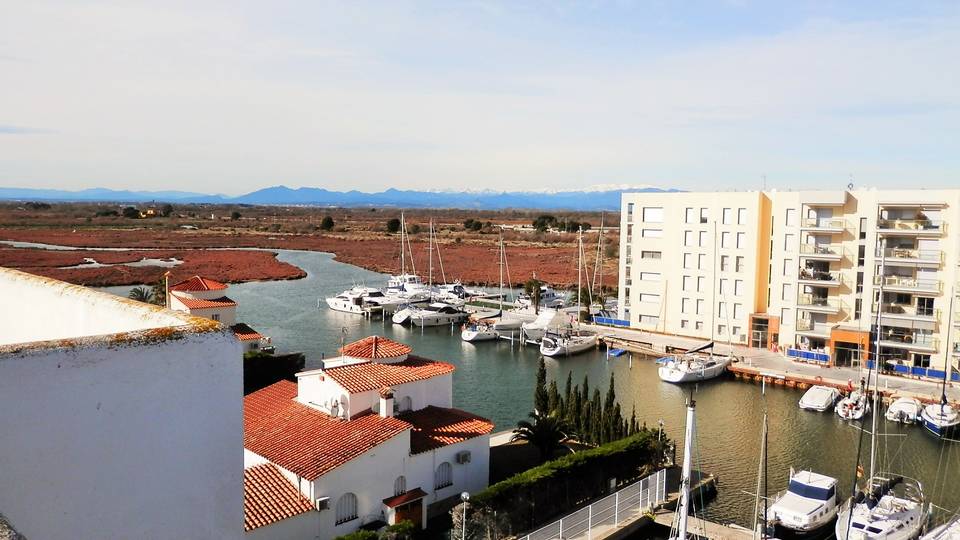Elegante Zweizimmerwohnung in Residenz mit Schwimmbad in Santa Margarita Roses spanien entercasa verkauf costa brava