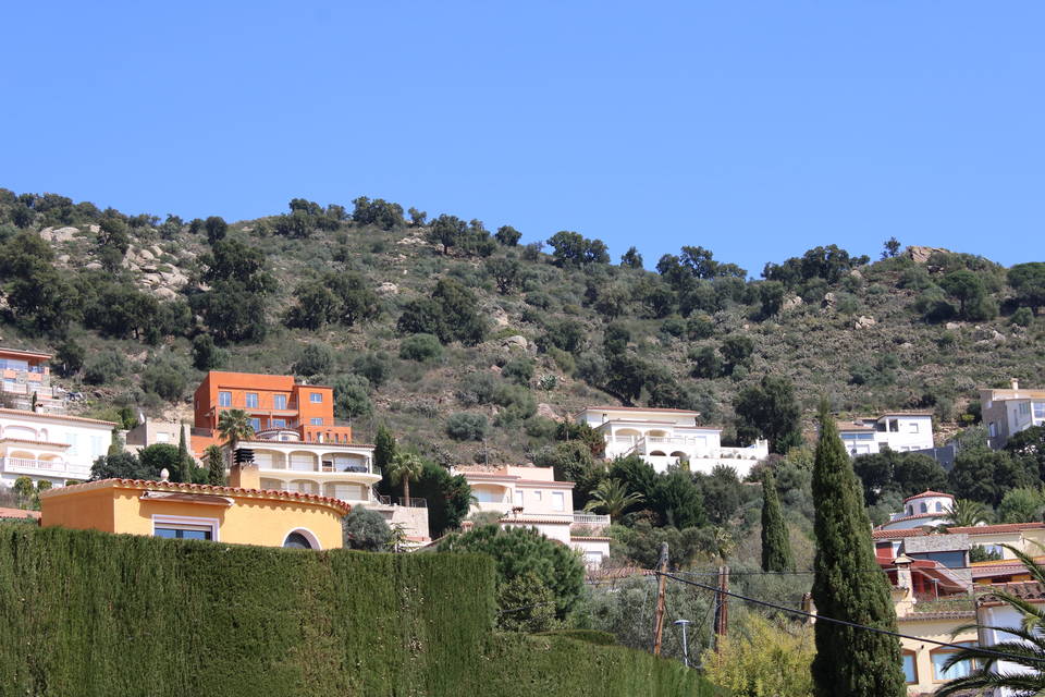 Superb building plot with magnificent sea country and mountain views in Mas Isaac Palau-Saverdera costa brava spain entercasa for sale