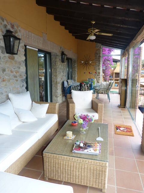 Beautiful and comfortable villa located in the prestigious Golf de Peralada Resort.