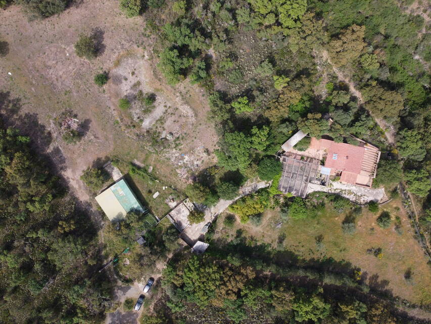 Rustic property in Alt Emporda near the Camino de Santiago