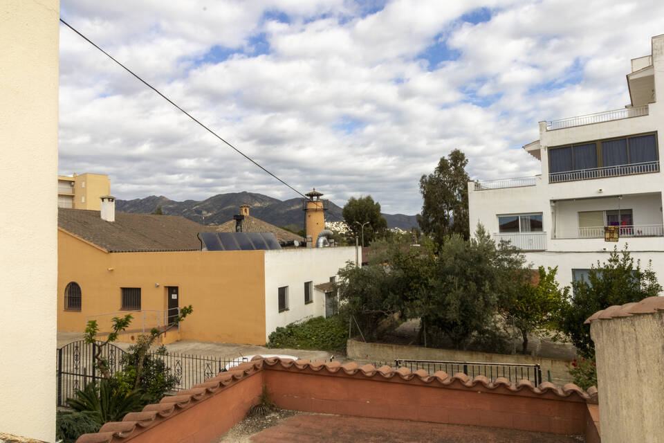 Casa per reformar amb garatge i jardí a Roses, Santa Margarita
