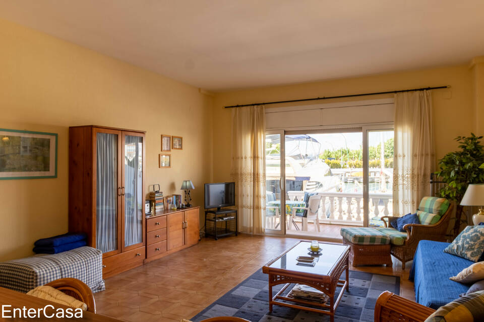 Fantastisch gelegenes Studio mit sehr großer Terrasse mit Blick auf den Kanal Caballito de Mar