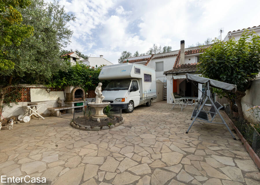 Reihenhaus mit 3 Schlafzimmern in Empuriabrava