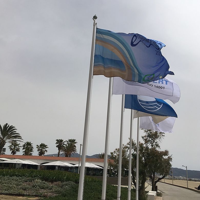 Empuriabrava beach renews the Ecobeach flag